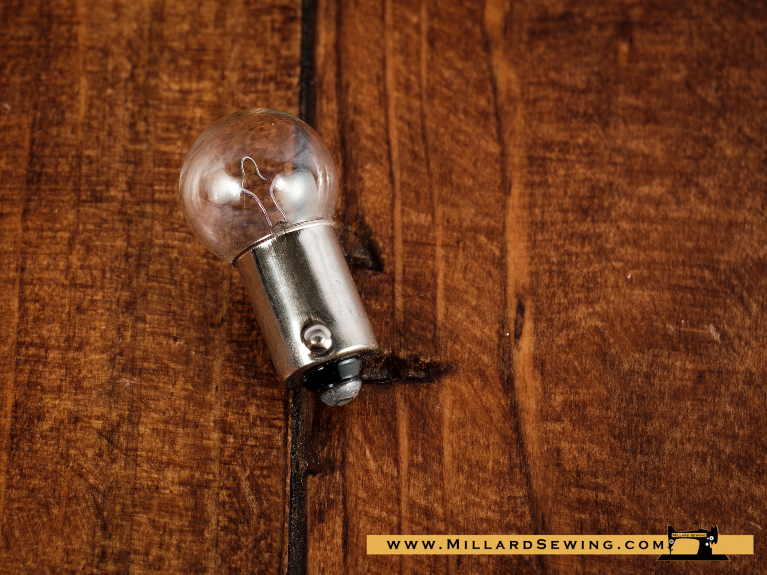 Baby Lock - Light Bulb- Bayonet