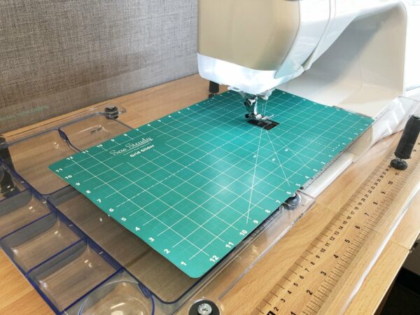 Grid Glider Ruler Work Mat by Sew Steady